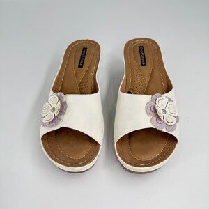 Good Choice 7.5 Wedge Slide Sandals White & Purple Floral Design
